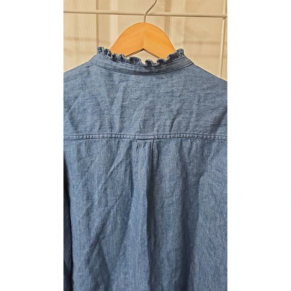 Old Navy Ruffle Collar Medium Wash Puff Sleeve Denim Chambray Blouse Size M